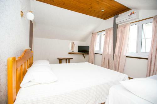 Hostal Guest House Lavr