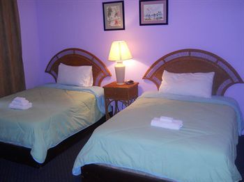 Hotel Coral Harbour Beach House & Villas