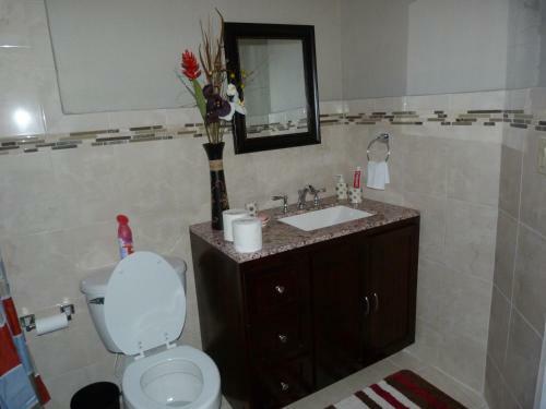 Two-bedroom Townhouse Near Coral Harbour Beach