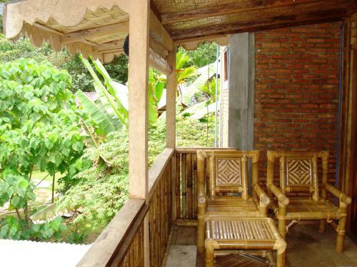 Hostal Eriono Guest House Bukit Lawang