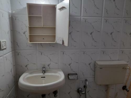 Apartamento Raaj Inn Studio