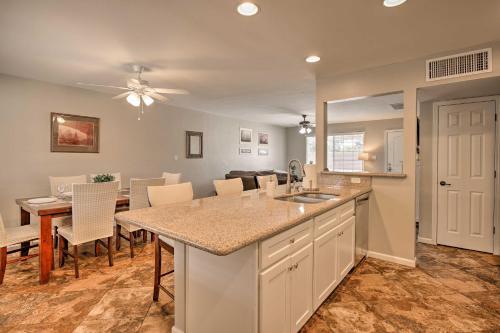 Tempe Villa With Yard About 1 Mi To The University