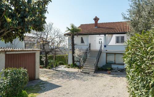 Apartman Sabina, Pore?