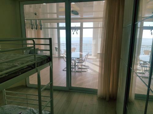 J.r Apartment In The Sea