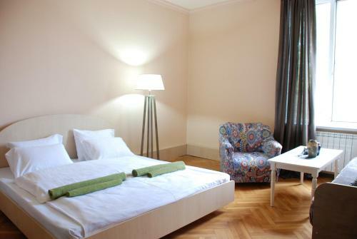 Cozy Apartment On Chitadze Street