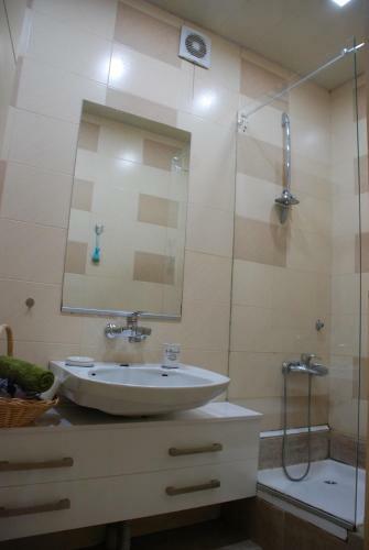 Cozy Apartment On Chitadze Street