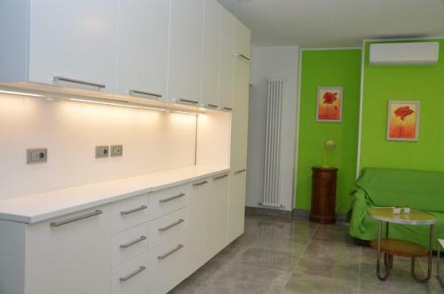 Apartments Arco In Centro Cipat 022006at834983 E 6