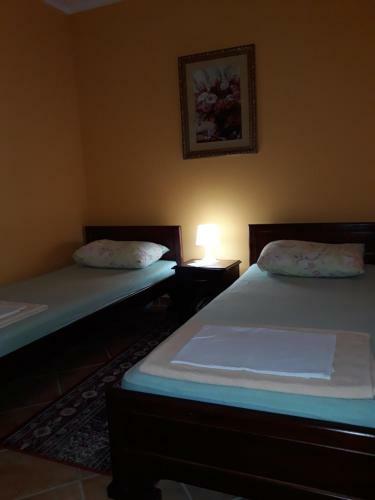 Hostal Guesthouse Djacic
