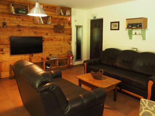 Apartmaji Gospoud Srmak