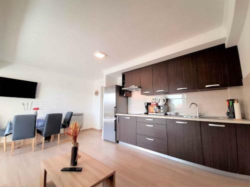 Apartment In Krk - Insel Krk 40650