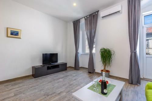 Apartamentos Phanas