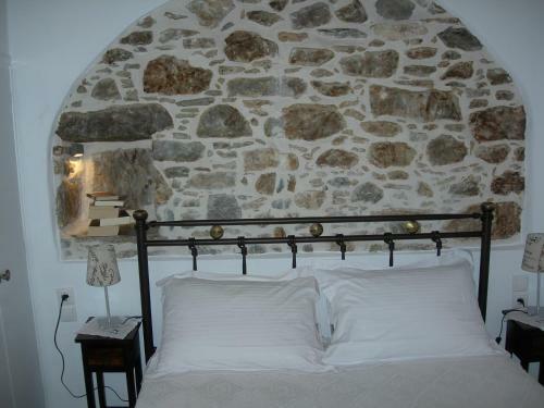 Old Stone House Roussou