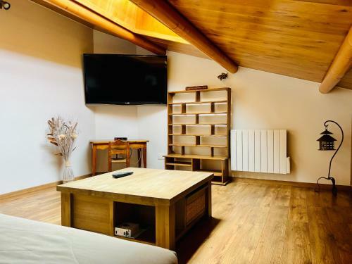 Bed & Breakfast Le Mas Des Mathes, Chambres D'h�tes, Studios