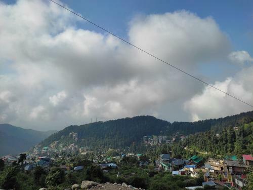 Albergue Madpackers Dharamkot Mcleod Ganj
