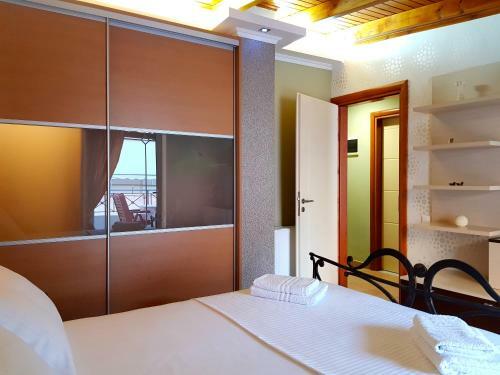 Deluxe Apartment Portside