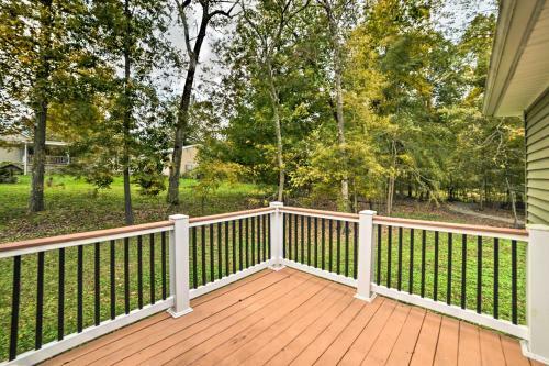 Benton House With Grill, Private Dock And Lake Access!
