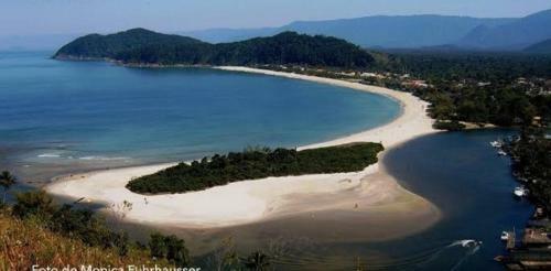 Casa Em Bertioga Praia De Borac�ia Com Piscina