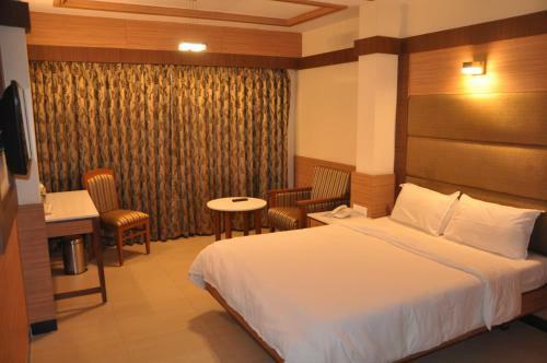 Hotel Sms Grand Inn