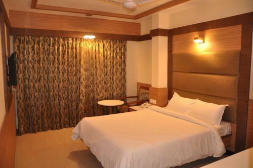 Hotel Sms Grand Inn