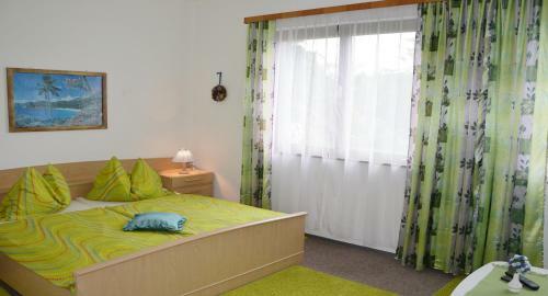 Hostal Gasthof-pension Karawankenblick