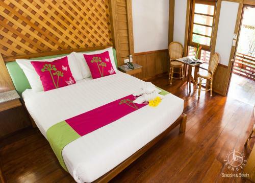 Hotel Ruentara Resort & Villa Buriram
