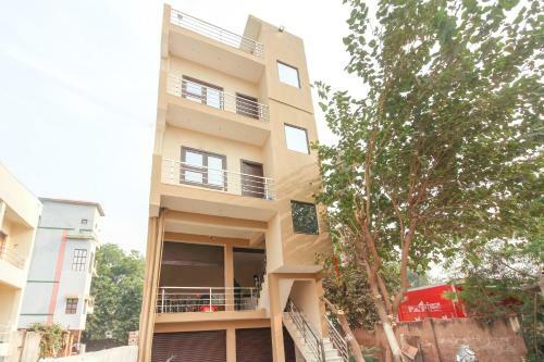 Hotel Oyo 65287 Ns Guest House