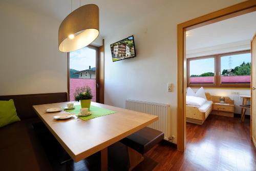 Hostal Pension Edelwei�