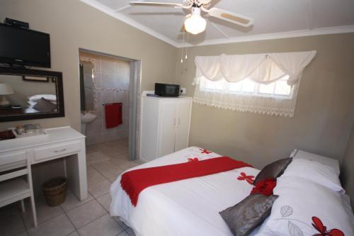Hostal Tri-angle B&B And Guesthouse