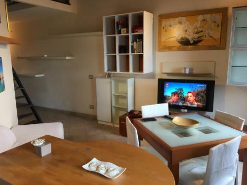 Beach Holiday (near Rome And Napoli)