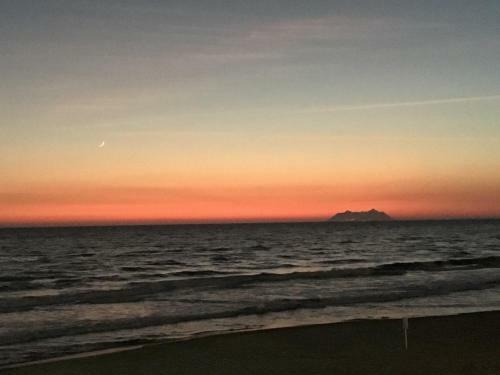 Beach Holiday (near Rome And Napoli)