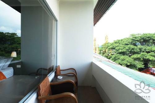 Hostal Buakum Resort (river)