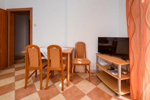 Apartments Zdravko