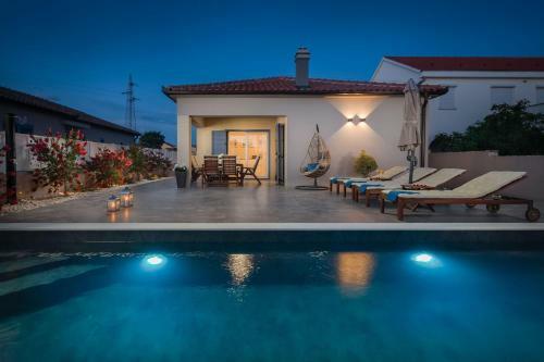 Villa Karla Nin