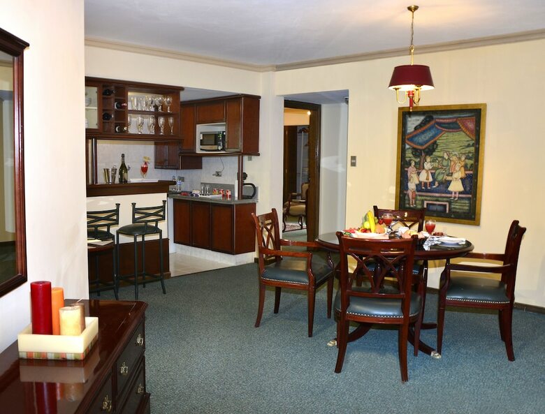 Yotau All Suites Hotel