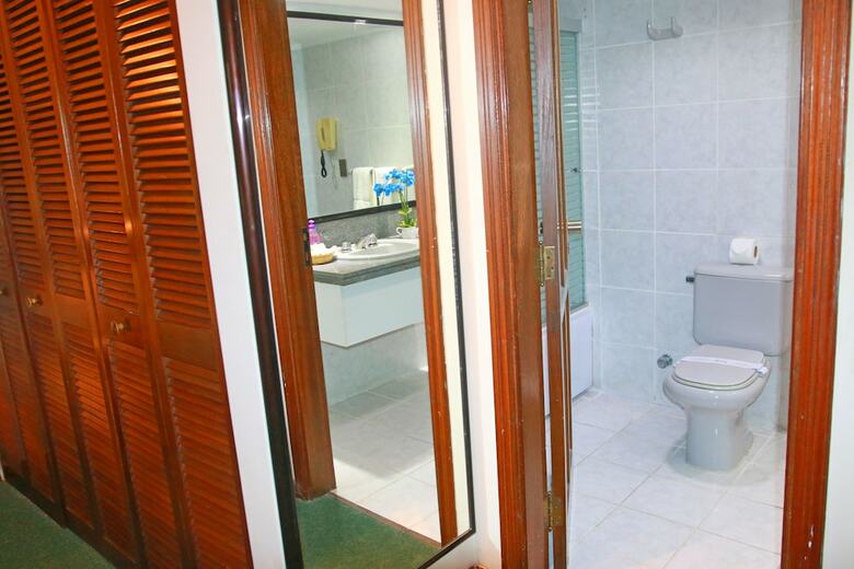 Yotau All Suites Hotel