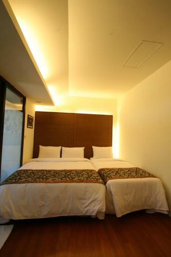 Chat Hot Spring Resort