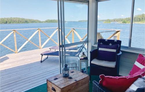 Holiday Home Revsandsv�gen Kristinehamn