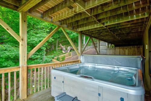 A Big View Great Seven Devils Home Beautiful Decor Great Views Hot Tub