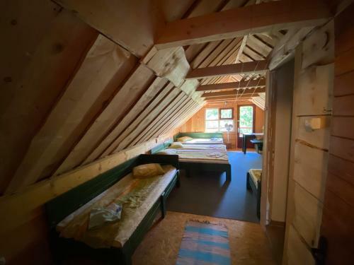 Hostal Pension Csom�d