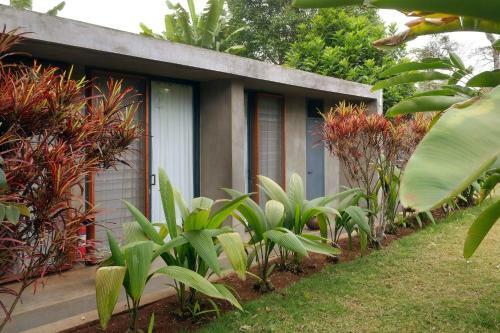 Kaliwa Lodge