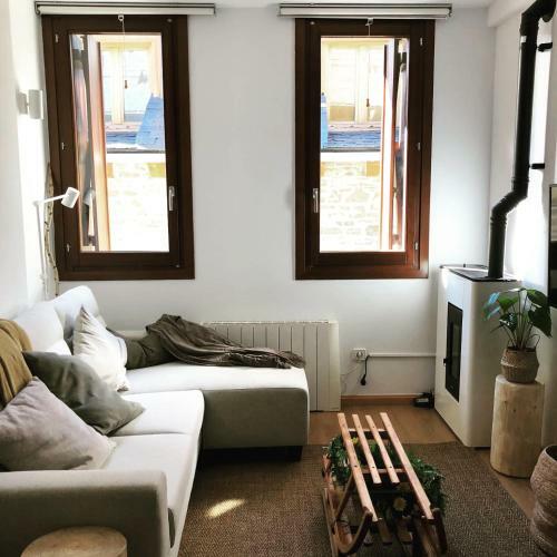 Apartamento El Cuchi De Tril, C�ntrico, Wifi, Ascensor Y Garaje