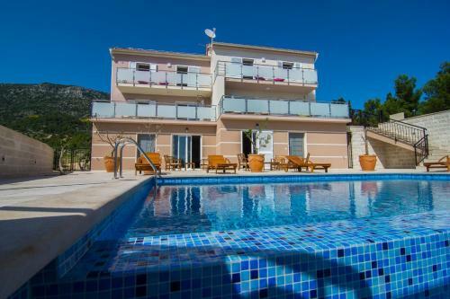 Villa Nikola - Big Terrace Apartments