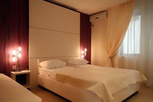 Hostal Domador Rooms & Apartments