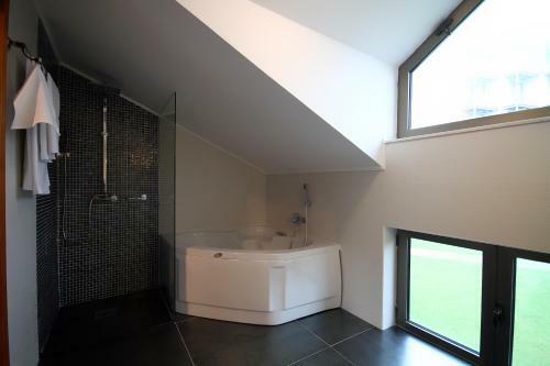 Hostal Domador Rooms & Apartments