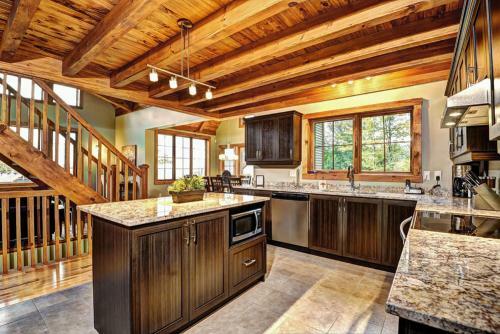36- Chalet � Louer � Stoneham