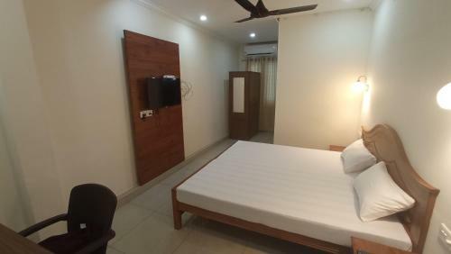 Hotel Arackal Inn