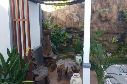 Hotel Oyo 90858 Mai Mena Canggu