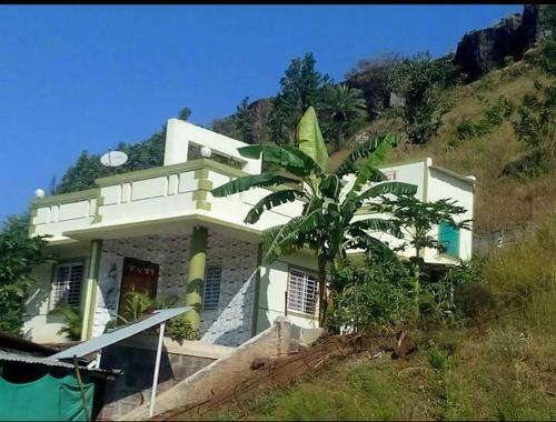 Hostal Vrundavan