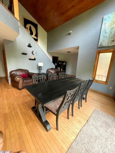 Peaceful Wooded Getaway - Near Mille Lacs