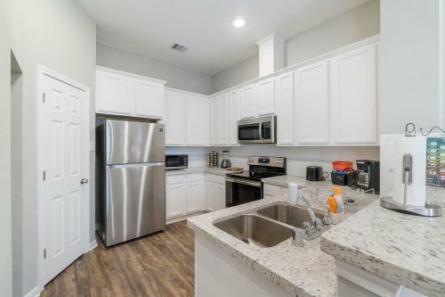Apartamento 2 Bedroom House - King Bed - 10 Mins From Iah